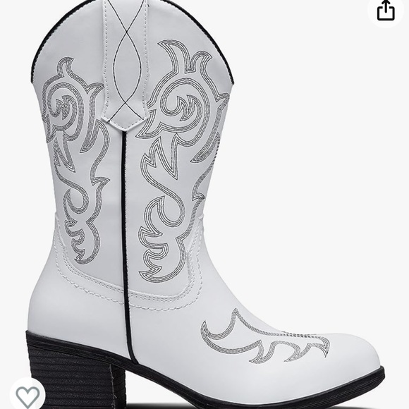 White and black Cowgirl boots size 8 barley worn - Picture 1 of 1